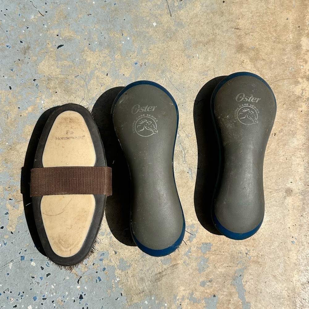 Horse brushes (horseware, oster)